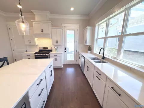 Kitchen - 215 Haystack Dr, Madison, AL 35757 photo 4 of 7