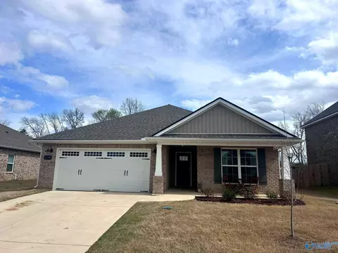 135 Ivy Vine Dr, Toney, AL 35773