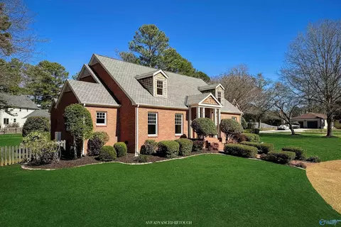 1511 Ausley Bend Rd, Hartselle, AL 35640