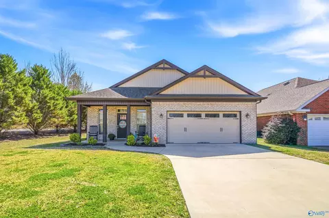 100 Simms St, Moulton, AL 35650