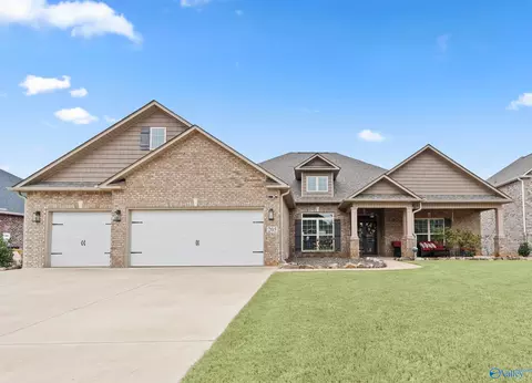 205 Somerdale Ln, Huntsville, AL 35811