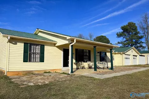 65 Madden Rd, Arab, AL 35016