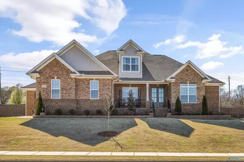 324 Merrydale Dr, Huntsville, AL 35811
