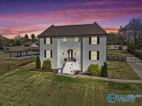 11368 Dove Dr, Madison, AL 35756
