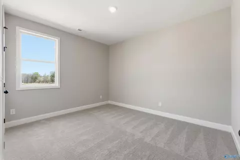 Bedroom - 2022 Raspberry Ln, Cullman, AL 35055 photo 2 of 2
