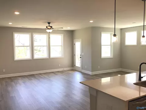 Living - 2022 Raspberry Ln, Cullman, AL 35055 photo 1 of 3