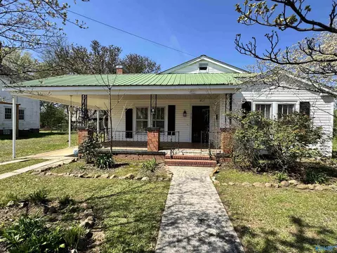 313 N Center Ave, Piedmont, AL 36272