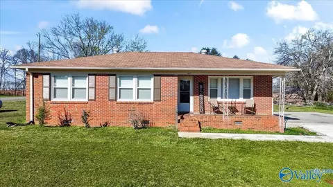 853 Charley Patterson Rd, New Market, AL 35761
