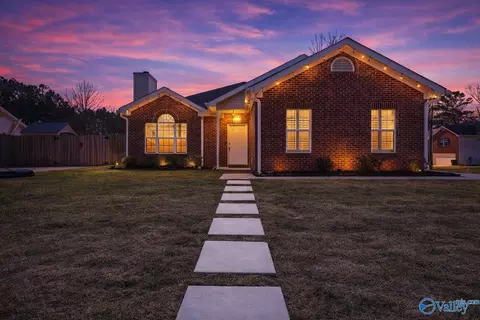 142 Brass Oak Dr, Madison, AL 35758