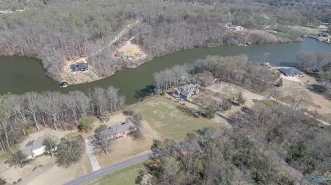 855 Turtle Cove Rd, Killen, AL 35645 photo 8