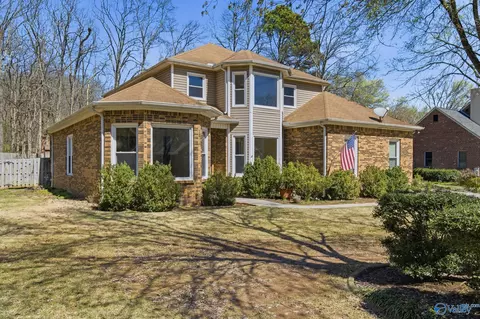 137 Oakhurst Dr, Madison, AL 35758