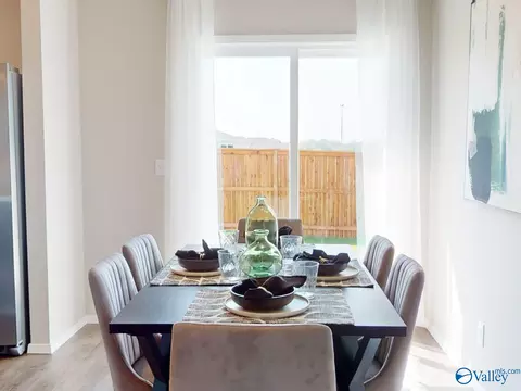 Dining - 1000 John Ave, Trinity, AL 35673 photo 2 of 4