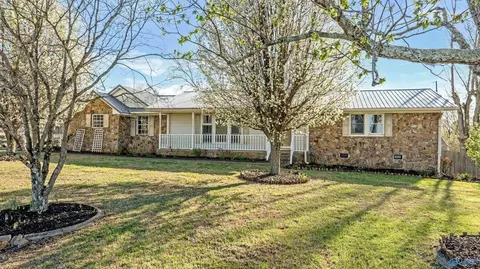 216 45th St, Fort Payne, AL 35967