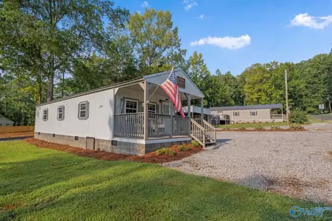 355 Whitaker Dr, Grant, AL 35747 photo 1