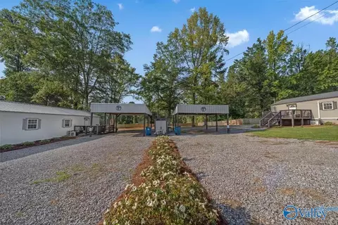 355 Whitaker Dr, Grant, AL 35747 photo 17
