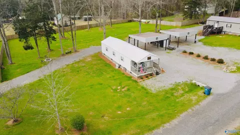 355 Whitaker Dr, Grant, AL 35747 photo 3