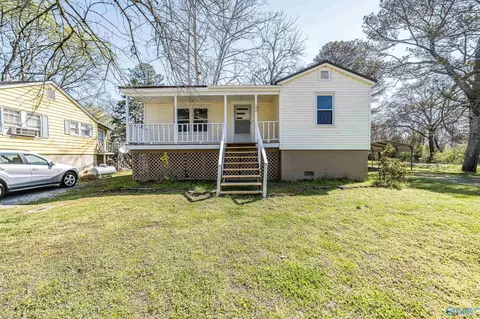 172 T E Mckinney Cir, Owens Cross Roads, AL 35763