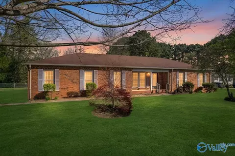 4903 Fallbrook Cir, Huntsville, AL 35811