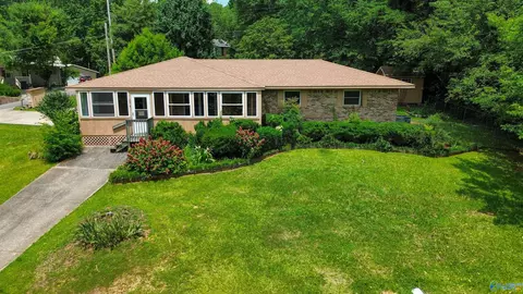 3918 Plains Ave, Fort Payne, AL 35967