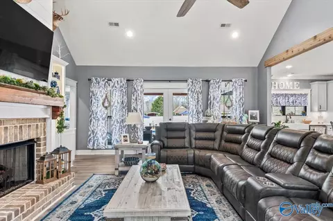 20 Clarendon Rd, Cullman, AL 35057 photo 5