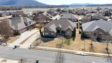 3005 Laurel Cove Way, Gurley, AL 35748
