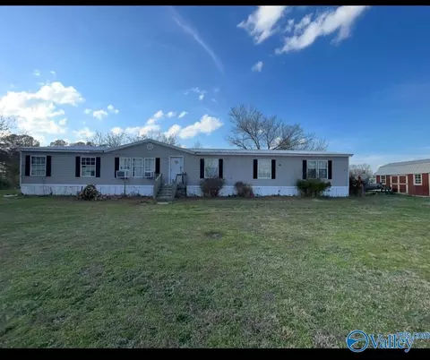 701 Cemetary Rd, Holly Pond, AL 35083