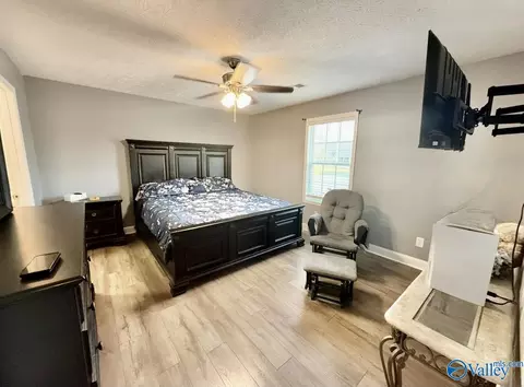 Bedroom - 65 Quail Dr, Centre, AL 35960 photo 3 of 6