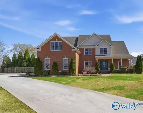 203 Lake Carmel Ct, Huntsville, AL 35811