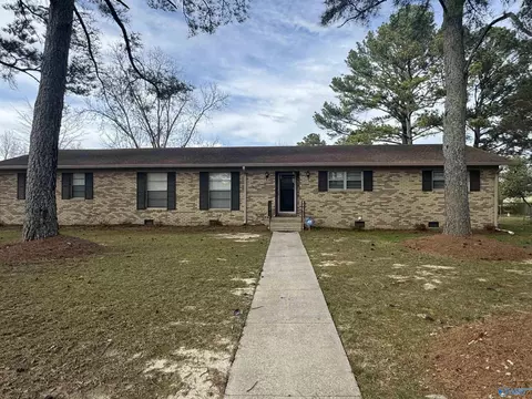 1716 SW Iris St, Decatur, AL 35601