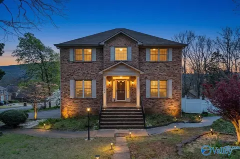 1714 Alm Dr, Huntsville, AL 35811