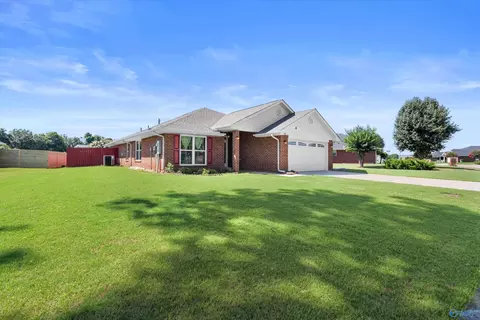 118 Herrick Dr, Huntsville, AL 35824