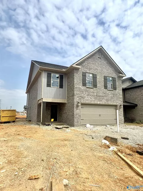 27911 Chalmers Cir, Harvest, AL 35749