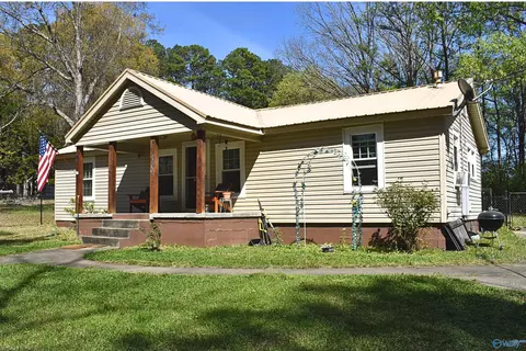 130 New York Ave, Gadsden, AL 35903