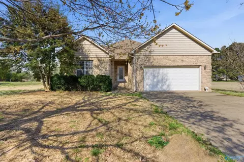 27857 Michael Ln, Toney, AL 35773