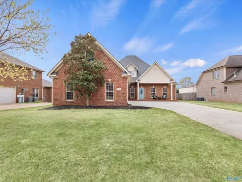 25826 Summerwood Dr, Madison, AL 35756