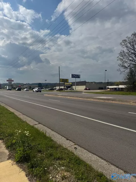 2410 W Meighan Blvd, Gadsden, AL 35904