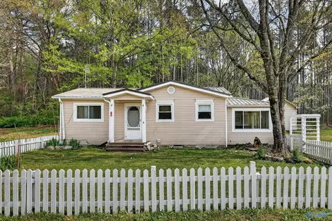 331 J B Hawkins Rd, Gurley, AL 35748