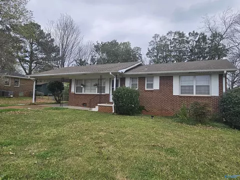 618 Austin Dr, Huntsville, AL 35805
