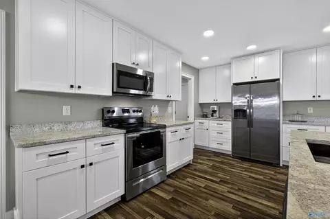 Kitchen - 686 County Road 580, Centre, AL 35960 photo 3 of 5
