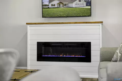 Living - 686 County Road 580, Centre, AL 35960 photo 3 of 3