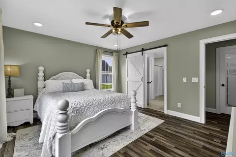 Bedroom - 686 County Road 580, Centre, AL 35960 photo 2 of 6