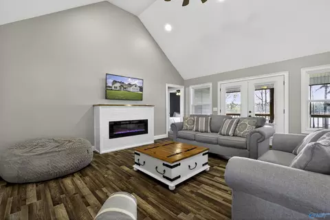 Living - 686 County Road 580, Centre, AL 35960 photo 2 of 3