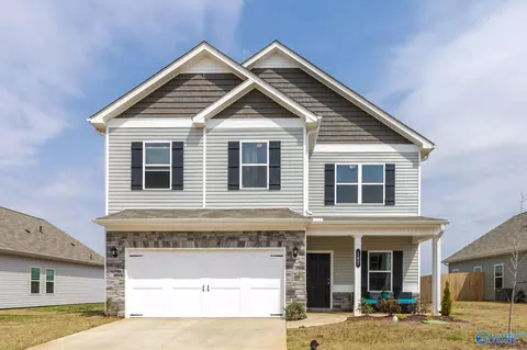 167 Story Ray Dr, New Market, AL 35761