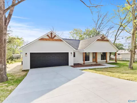 56 Nixon Dr, Guntersville, AL 35976