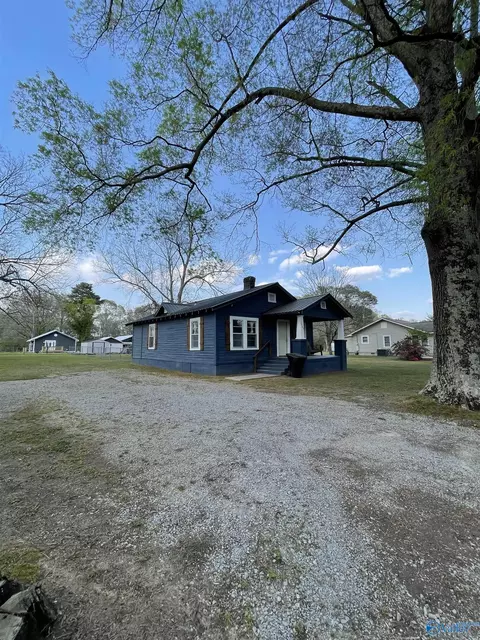 1703 Bryant St, Gadsden, AL 35904