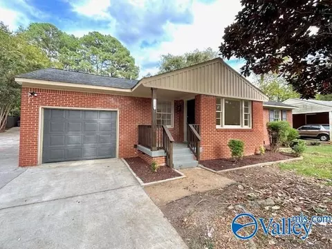 318 Graycroft Dr, Huntsville, AL 35802