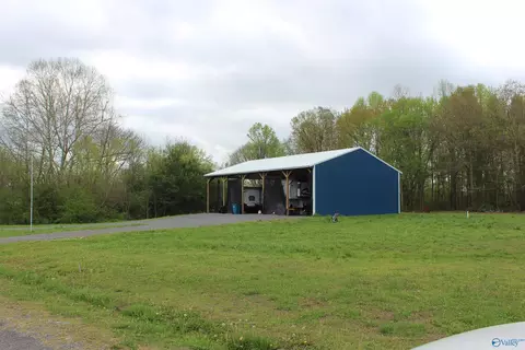 62 Luthers Rd, Guntersville, AL 35976