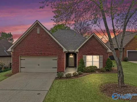 14385 Birkdale Cir, Athens, AL 35613
