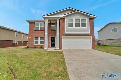 150 Ranier St, Meridianville, AL 35759