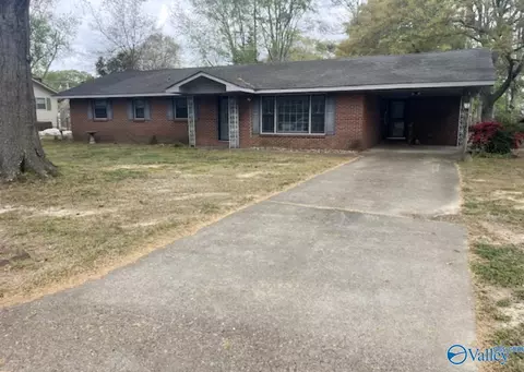 708 Edgewood St, Decatur, AL 35601